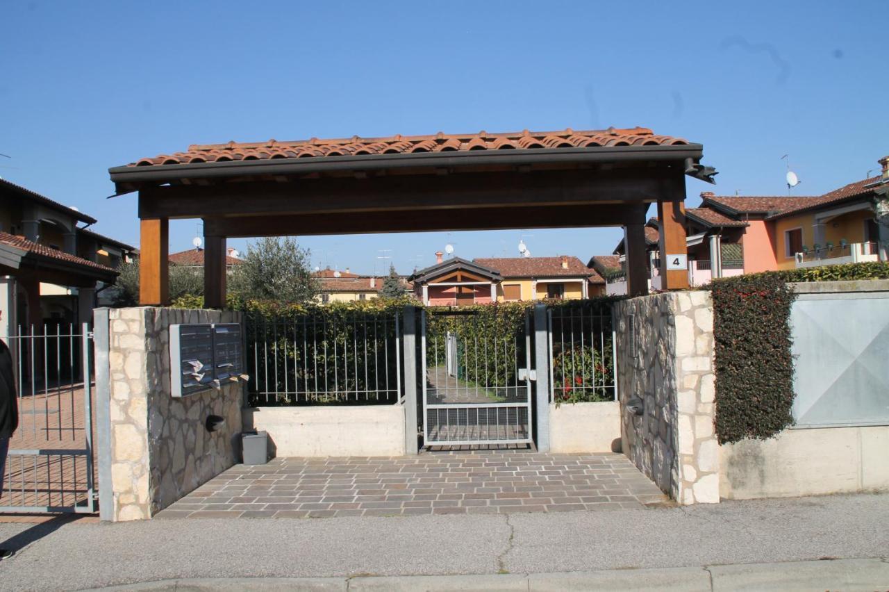 Casa Vacanze Da Riki Appartamento 1 بسكييرا ديل غاردا المظهر الخارجي الصورة